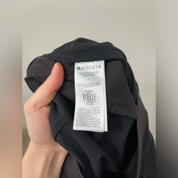 Athleta Headlands Hybrid Trek Jogger Pants Black Outdoor Hiking Travel Size 4 - Picture 12 of 13